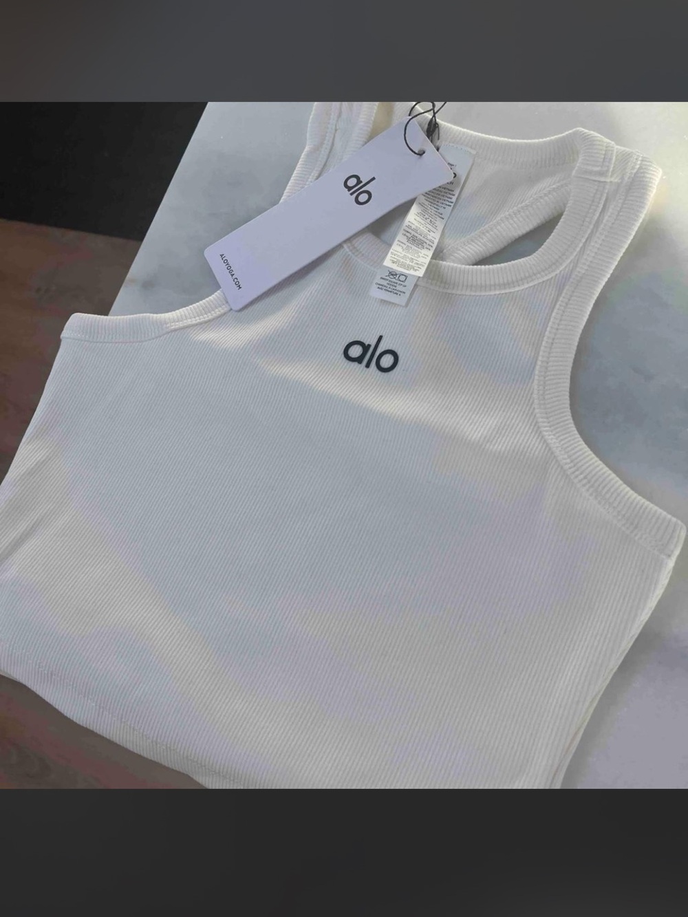 ALO Yoga Off-White Ribbed Tank size S